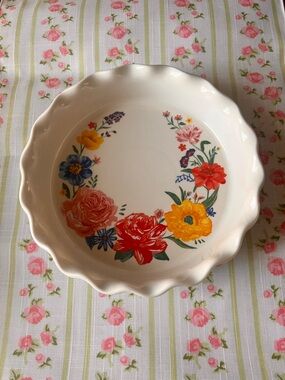 Pioneer Woman Brilliant Blooms Pie Plate NEW